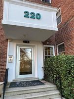 Foreclosure Listing in PELHAM RD APT 1P NEW ROCHELLE, NY 10805