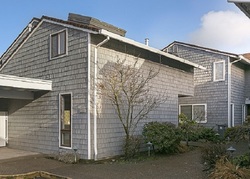 Foreclosure in  N TOMAHAWK ISLAND DR Portland, OR 97217
