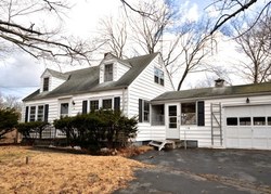 Foreclosure Listing in EDWARD RD NORTH BRANFORD, CT 06471