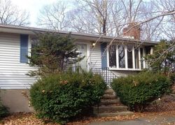 Foreclosure Listing in PARSONAGE HILL RD NORTHFORD, CT 06472