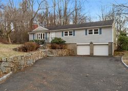 Foreclosure Listing in BLUE RIDGE DR TRUMBULL, CT 06611