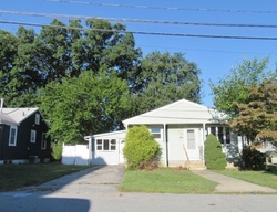 Foreclosure Listing in MCGUIRE RD PROVIDENCE, RI 02904