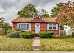 Foreclosure Listing in MARTIN RD S BETHPAGE, NY 11714