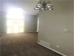 Foreclosure Listing in CAMBRIDGE DR COUNTRY CLUB HILLS, IL 60478