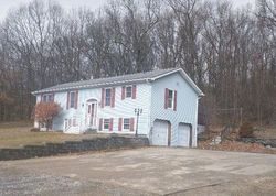 Foreclosure Listing in HUCKLEBERRY TPKE WALLKILL, NY 12589