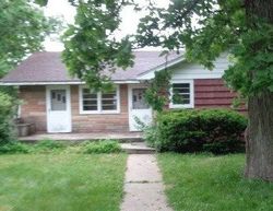 Foreclosure Listing in QUEEN OAKS DR MACHESNEY PARK, IL 61115