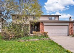 Foreclosure in  N CARRIAGEWAY DR Arlington Heights, IL 60004