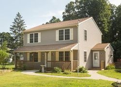 Foreclosure Listing in NEW YORK AVE CUMBERLAND, RI 02864