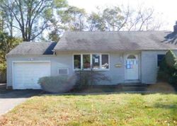 Foreclosure Listing in FOSTER RD RONKONKOMA, NY 11779