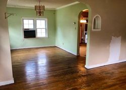 Foreclosure Listing in HAMILTON AVE ROEBLING, NJ 08554