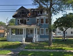 Foreclosure Listing in S WASHINGTON AVE DUNELLEN, NJ 08812