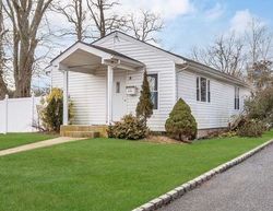 Foreclosure Listing in BLUE POINT AVE BLUE POINT, NY 11715