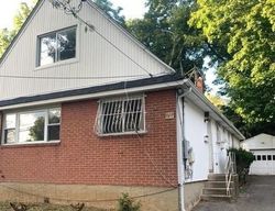 Foreclosure Listing in SUSQUEHANNA AVE GREAT NECK, NY 11021