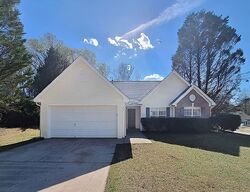  Creekdale Dr, Commerce GA
