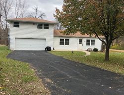  E Shorewood Dr, Round Lake IL