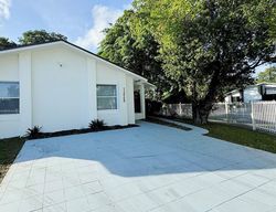  Sw 210th St, Miami FL