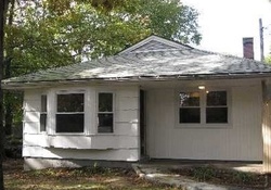 Foreclosure Listing in MONTGOMERY AVE MASTIC, NY 11950