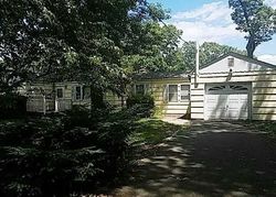 Foreclosure Listing in OAKLAND AVE MILLER PLACE, NY 11764