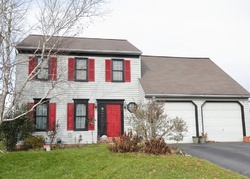 Foreclosure Listing in KRYSTLE DR LANCASTER, PA 17602