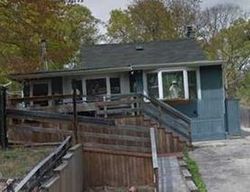 Foreclosure Listing in RIDGEDALE AVE FARMINGVILLE, NY 11738