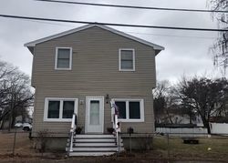 Foreclosure Listing in PINEHURST AVE BILLERICA, MA 01821