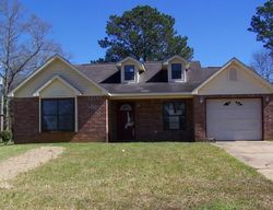 Foreclosure Listing in S LOCUST ST MCCOMB, MS 39648