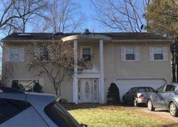 Foreclosure Listing in OSAGE LN NESCONSET, NY 11767