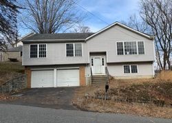 Foreclosure Listing in FATHER LAR DR ANSONIA, CT 06401