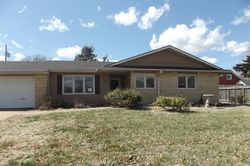 Foreclosure Listing in RAYMOND AVE SALINA, KS 67401