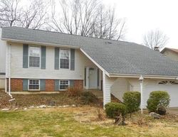  Suntrail Dr, Florissant MO