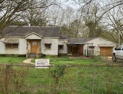 Foreclosure Listing in LOVERS LN LAUREL, MS 39440