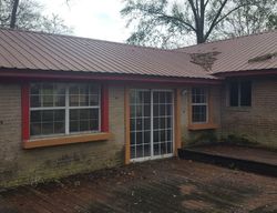 Foreclosure Listing in CENTER DR MOSS POINT, MS 39563