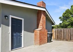 Foreclosure Listing in S OAK PARK ST VISALIA, CA 93277