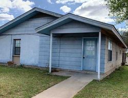 Foreclosure Listing in W MAGNOLIA ST HEBBRONVILLE, TX 78361