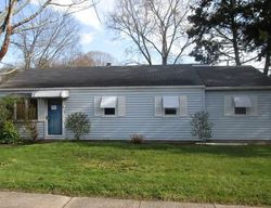 Foreclosure Listing in PARKER FARMS RD WALLINGFORD, CT 06492