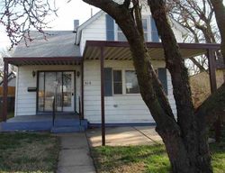 Foreclosure Listing in W 1ST ST NEWTON, KS 67114