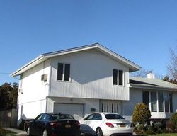 Foreclosure Listing in FRIENDLY LN JERICHO, NY 11753