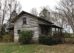 Foreclosure Listing in JAMES PIERCE RD MOSS POINT, MS 39562