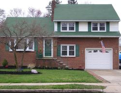 Foreclosure Listing in S FELLOWSHIP RD MAPLE SHADE, NJ 08052