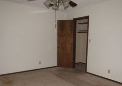 Foreclosure Listing in E SNIDER ST SPRINGFIELD, MO 65803