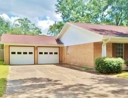 Foreclosure Listing in CHEVY CHASE LN BEAUMONT, TX 77706