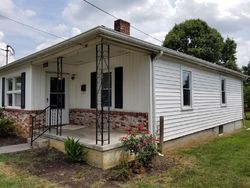 Foreclosure Listing in LARK ST BRISTOL, TN 37620