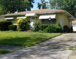Foreclosure - Janice Dr - Maple Heights, OH