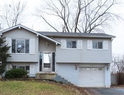 Foreclosure Listing in MALIBU DR BOLINGBROOK, IL 60440