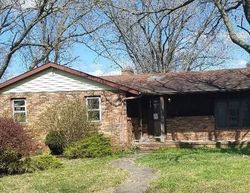 Foreclosure Listing in LINCOLN AVE MAPLE SHADE, NJ 08052