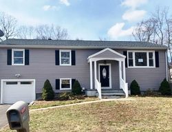 Foreclosure Listing in HILLTOP LN WEST HAVEN, CT 06516