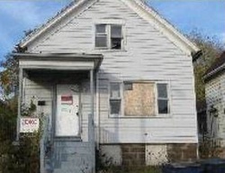 Foreclosure Listing in S 5TH PL MILWAUKEE, WI 53204