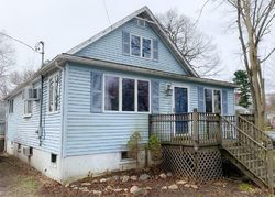 Foreclosure Listing in FRIENDSHIP ST BILLERICA, MA 01821