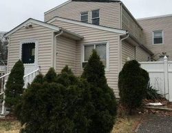 Foreclosure Listing in HIGHVIEW DR SELDEN, NY 11784