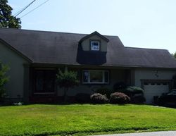 Foreclosure Listing in SAINT JOHNS PL WEST BABYLON, NY 11704